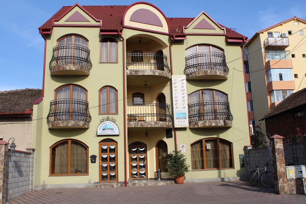 Pensiunea Normandia Timişoara Exterior foto