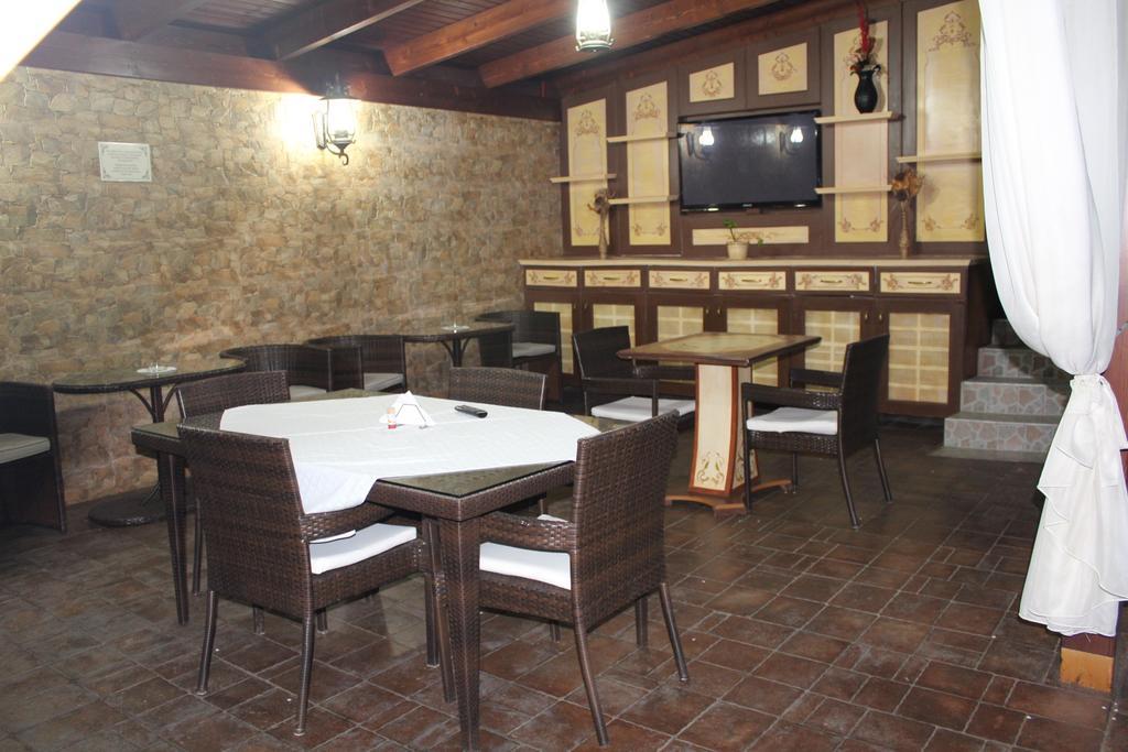 Pensiunea Normandia Timişoara Exterior foto