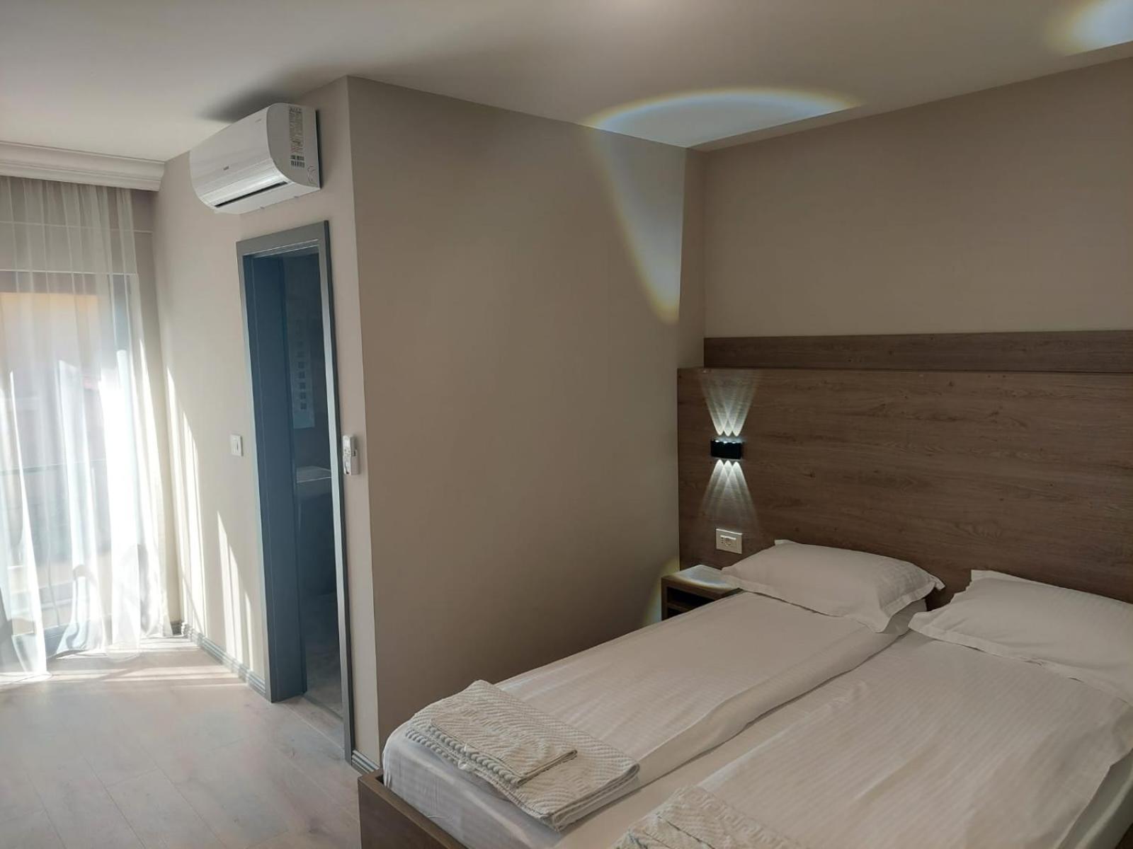 Pensiunea Normandia Timişoara Exterior foto